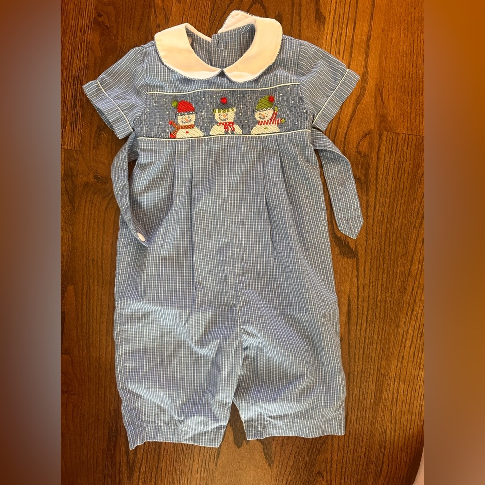 Orient expressed size 18 month snowman smocked romper